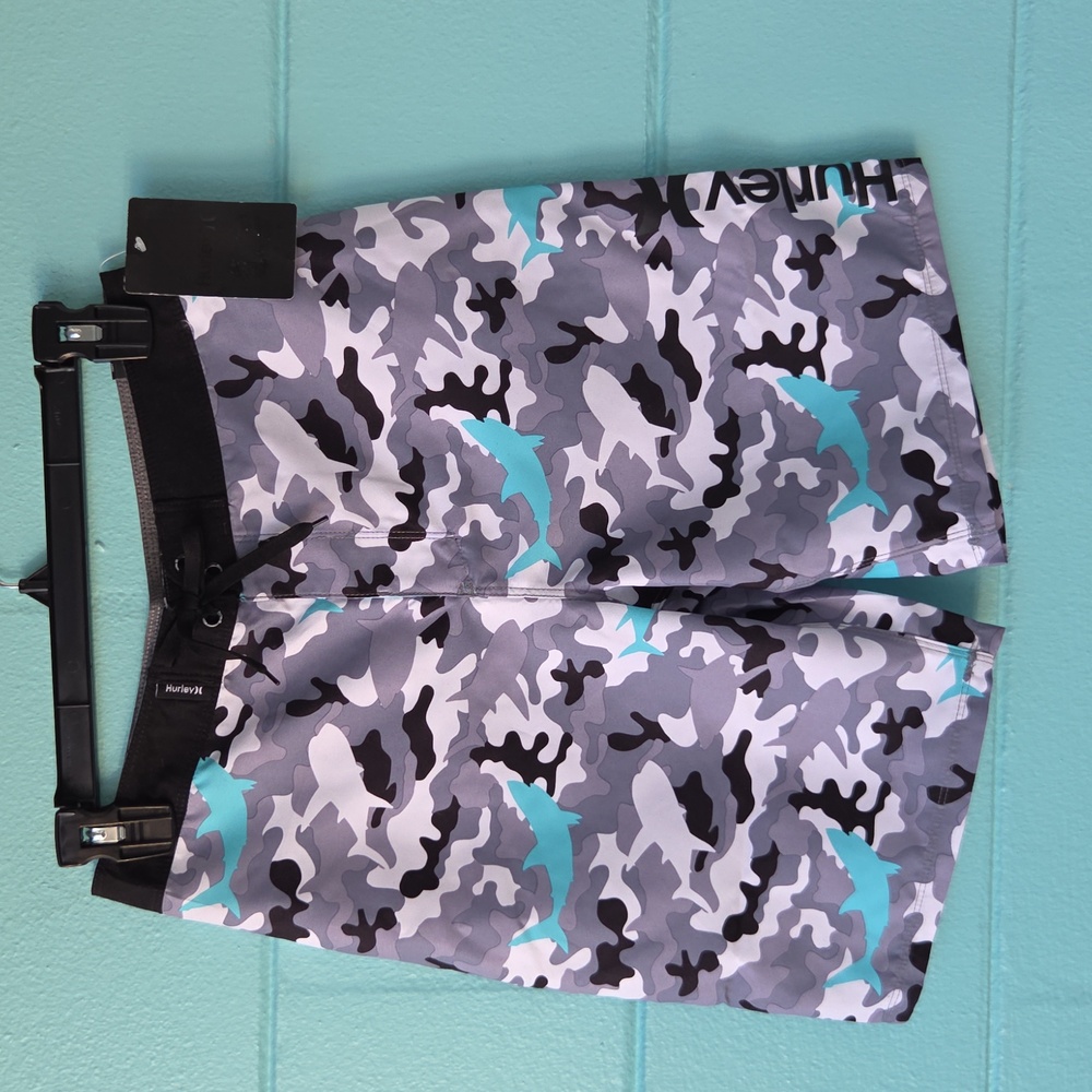 NWT "Hurley" Youth Boys Shark Design Boardshorts 14/27, 16/28 or 18/29